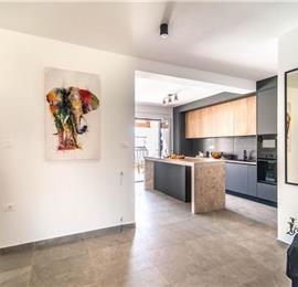 7 bedroom villa with pool in Svetvinčenat, sleeps 14